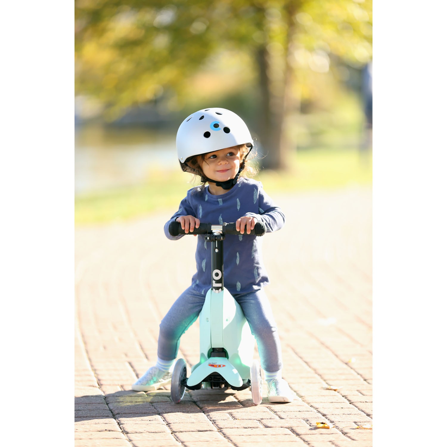 Mini2go Deluxe Scooter Mint