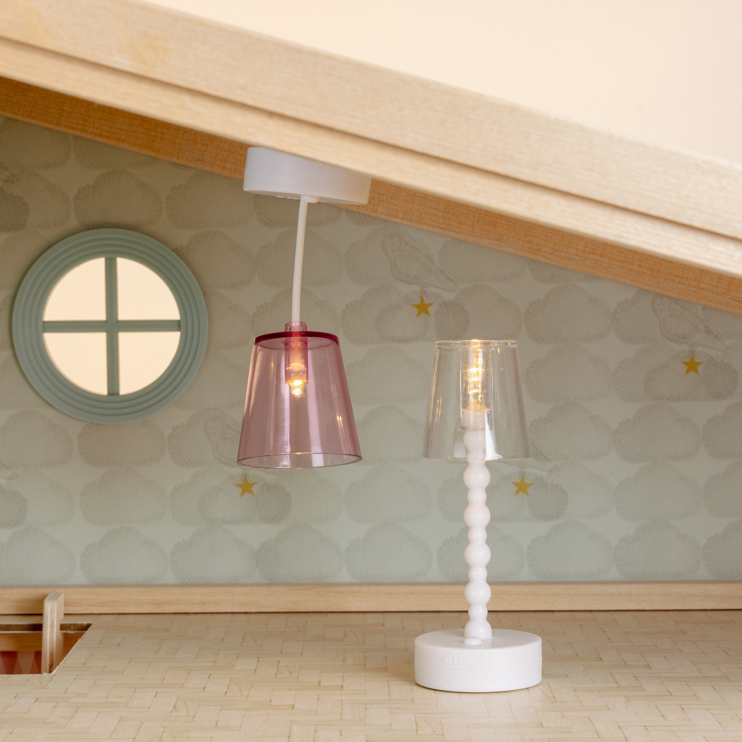Dollhouse Gulv- Og Taklampe