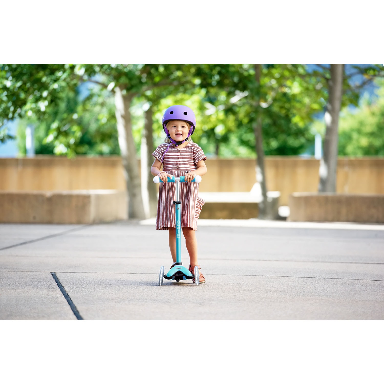 Mini2Grow Deluxe Magic LED Alt-i-ett-scooter Blue