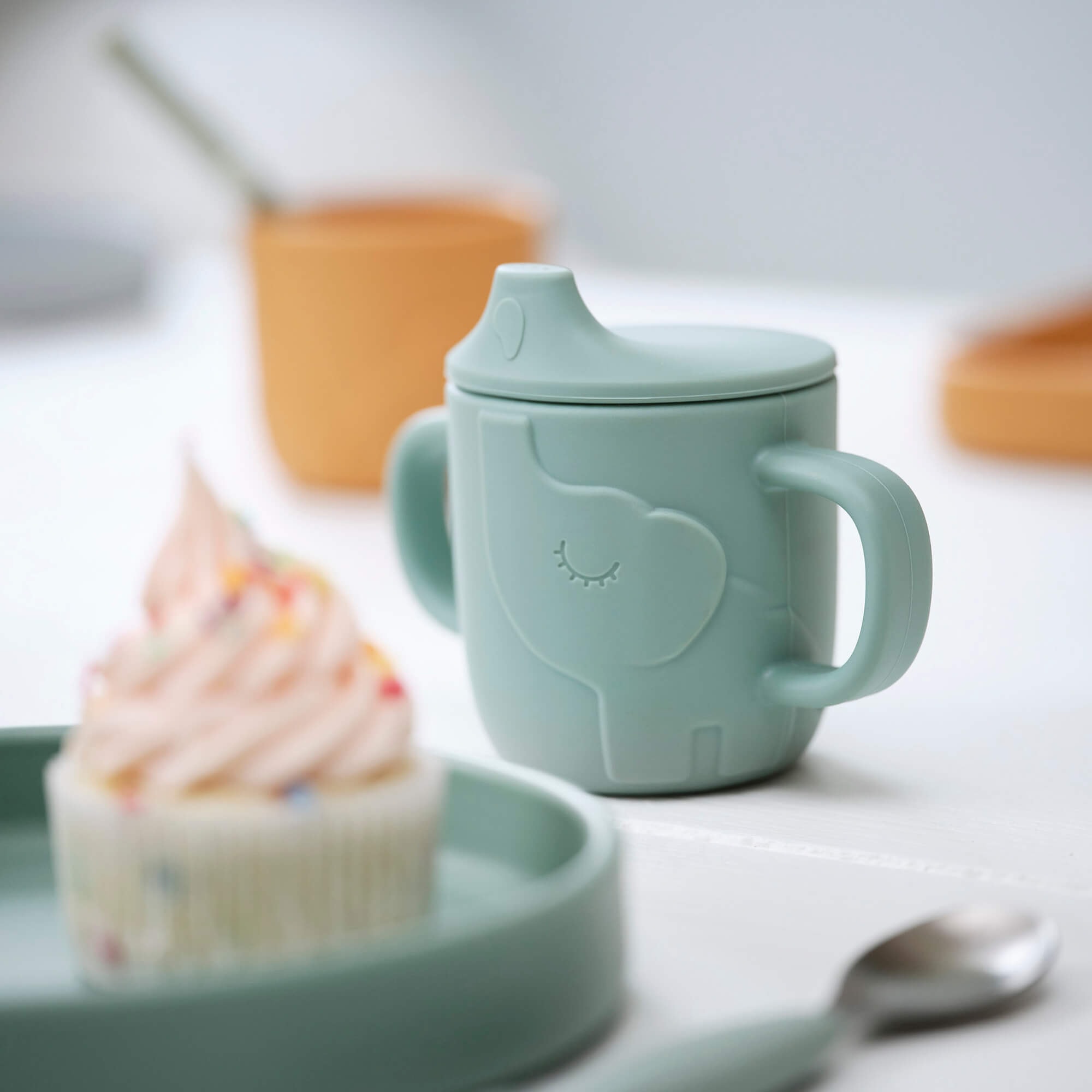 Peekaboo Spout Cup Elphee Blue