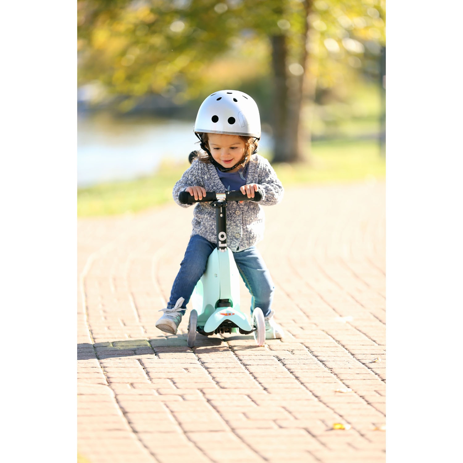 Mini2go Deluxe Scooter Mint