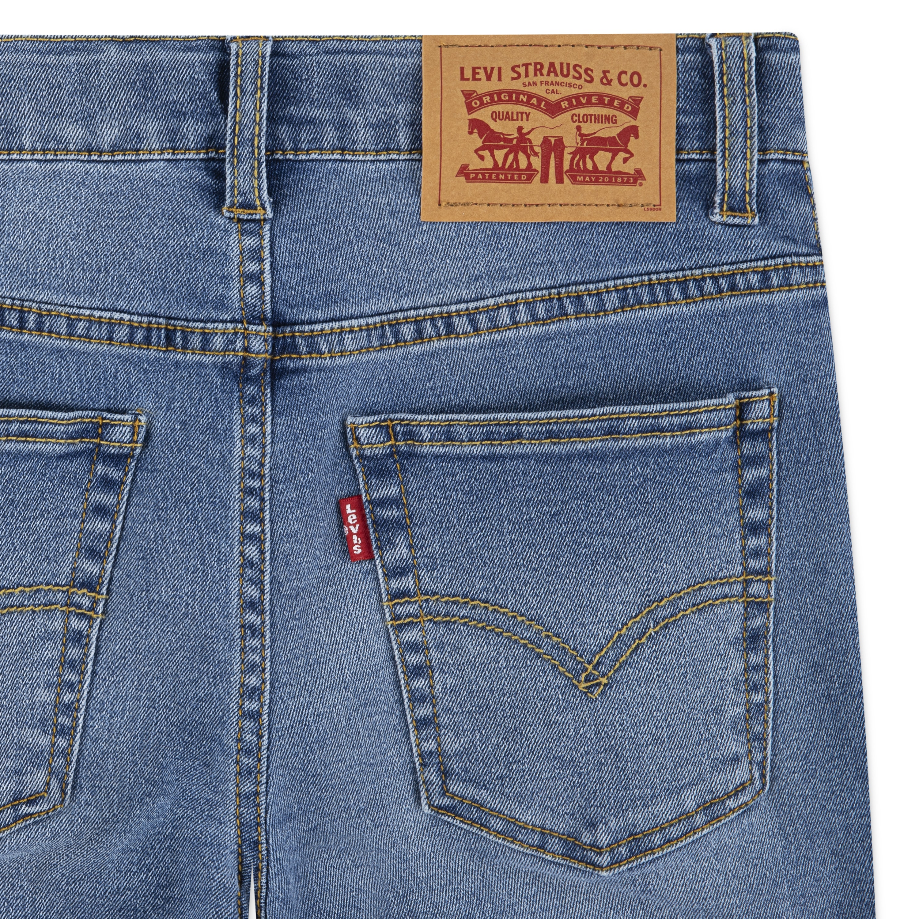 502 Regular Taper Jeans Nineteen No Patch